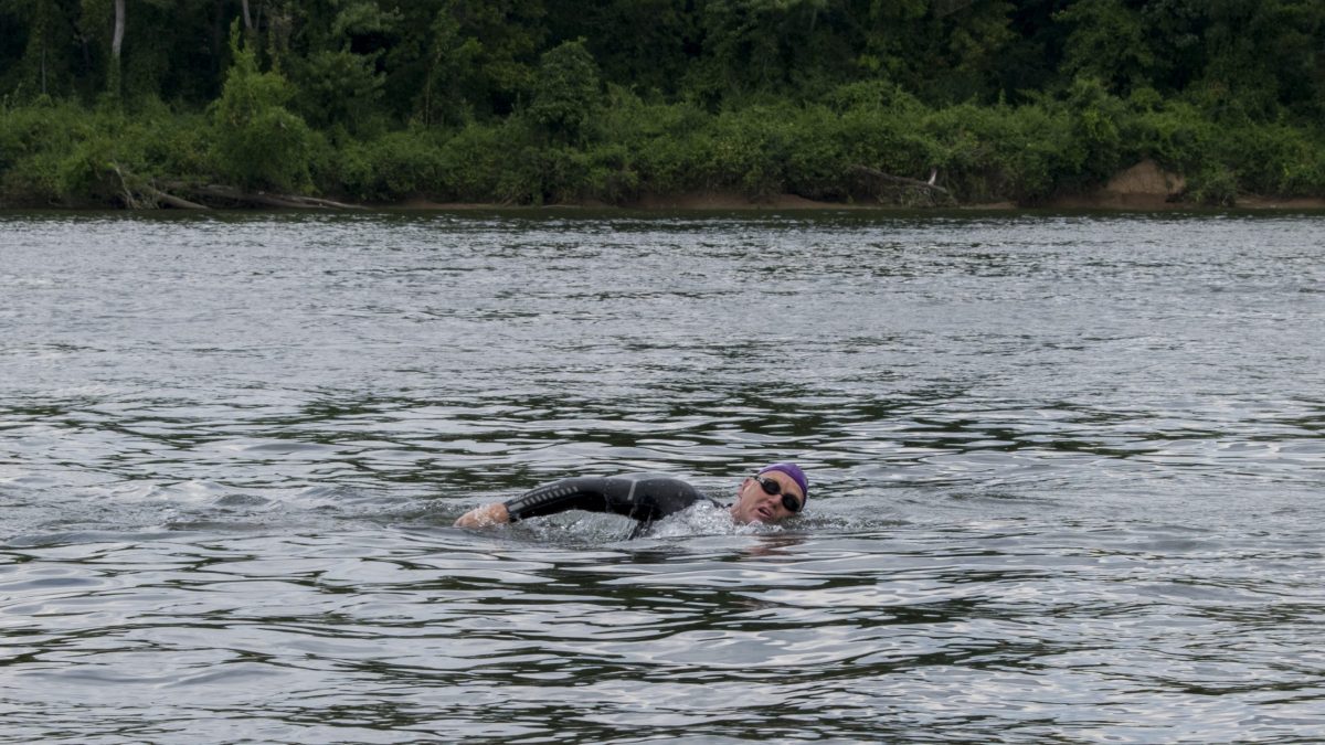 Dr. Andreas Fath swimming