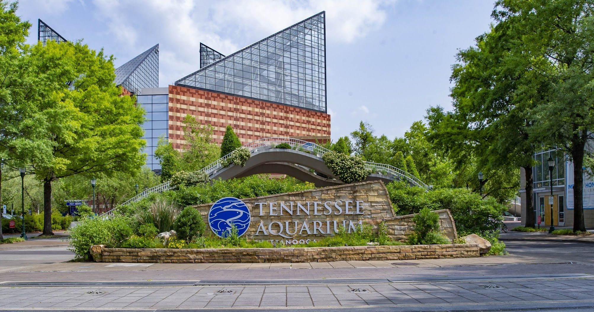 Directions & Parking · Tennessee Aquarium