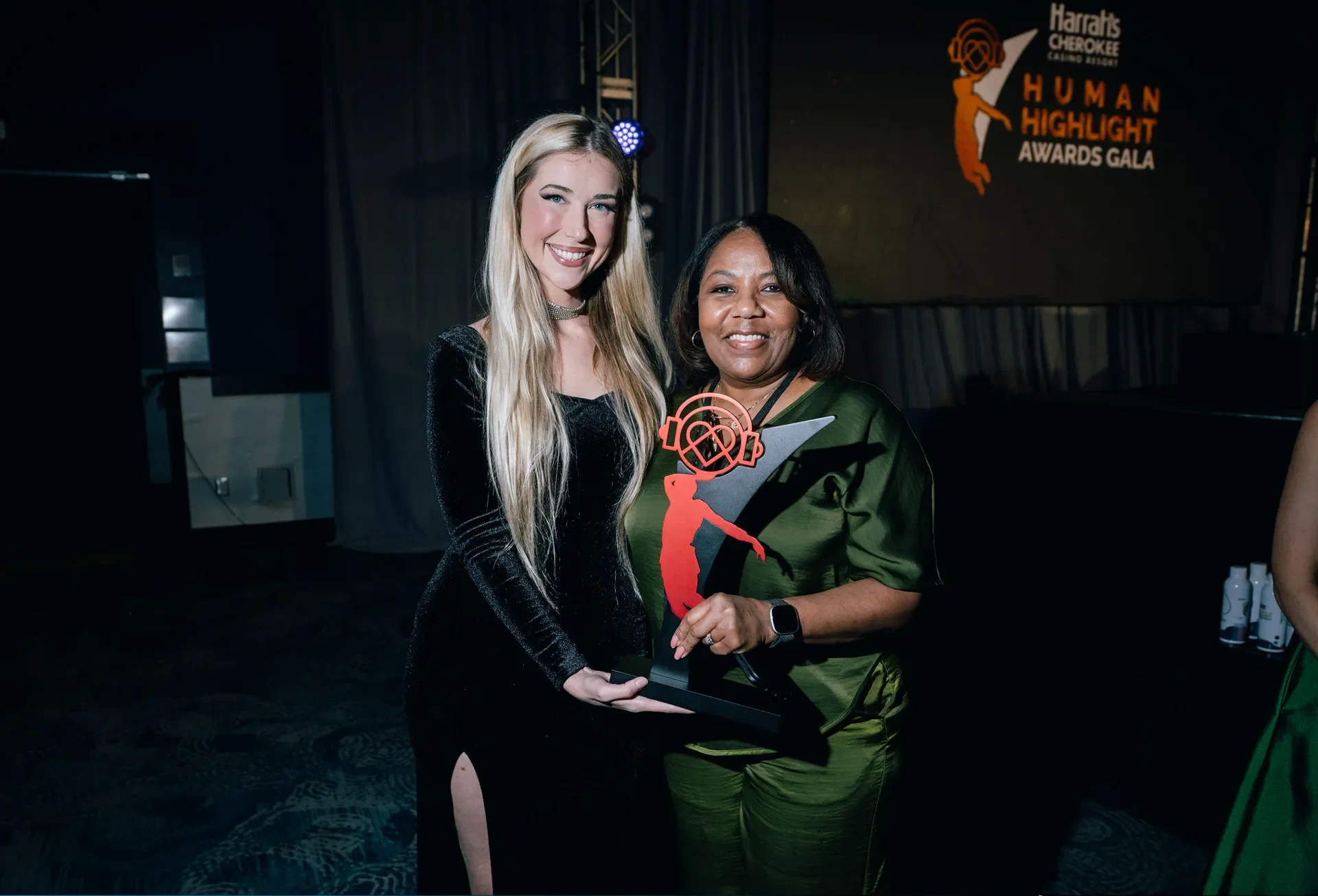 Mara-Lynne Payne (right) accepting the 2026 Kulture City Human Highlight Venue Award (in Culture/Nature category) from Noelle Foley